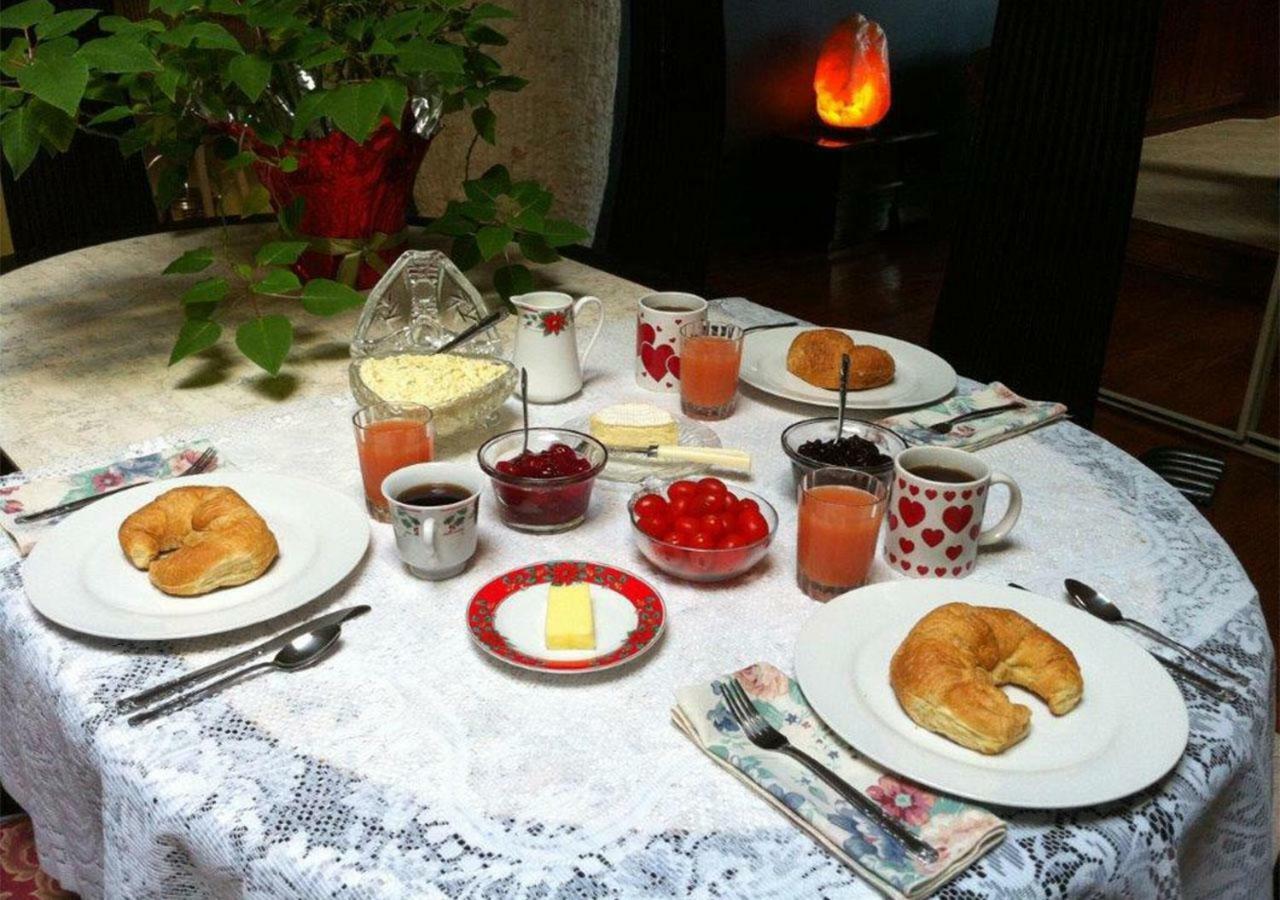 The Blue Eye Bed and Breakfast Vuthaj Eksteriør billede
